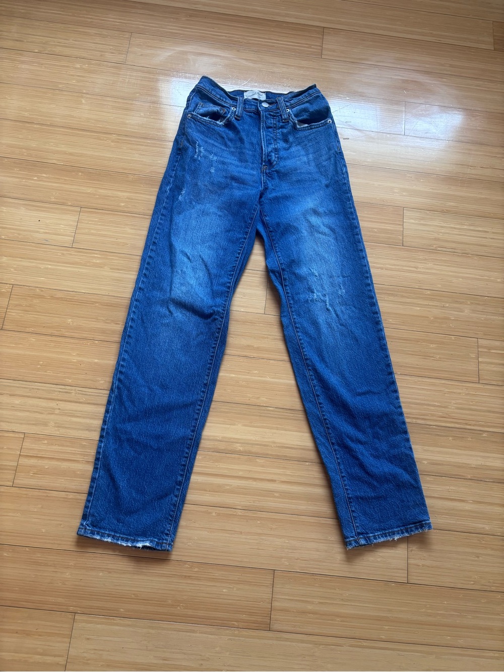 Universal Thread Women's Straight Leg Dark Blue Jeans